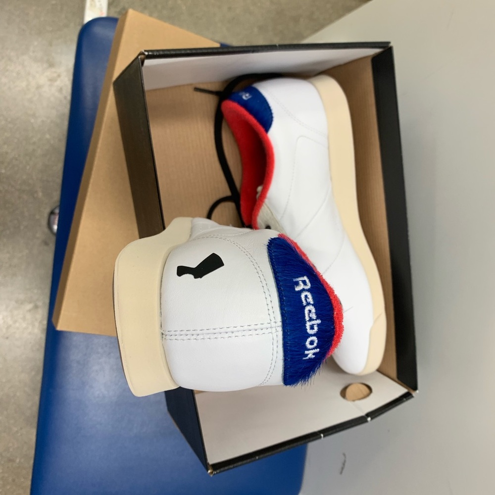 Vintage Nefertiti Reebok